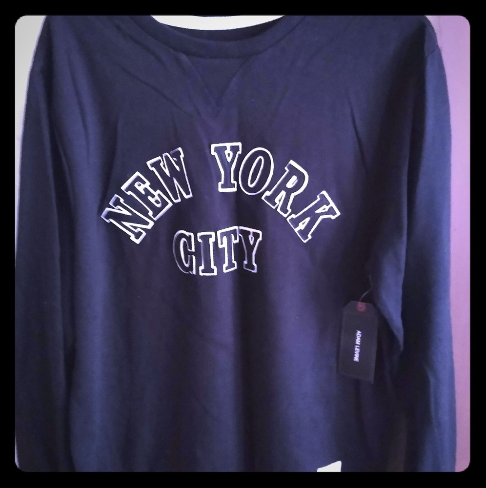 🆕  Brand New with Tag Adam Levine Pull Over